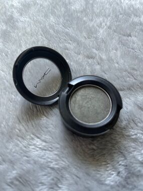 Vintage MAC Single Eyeshadow FICTION
